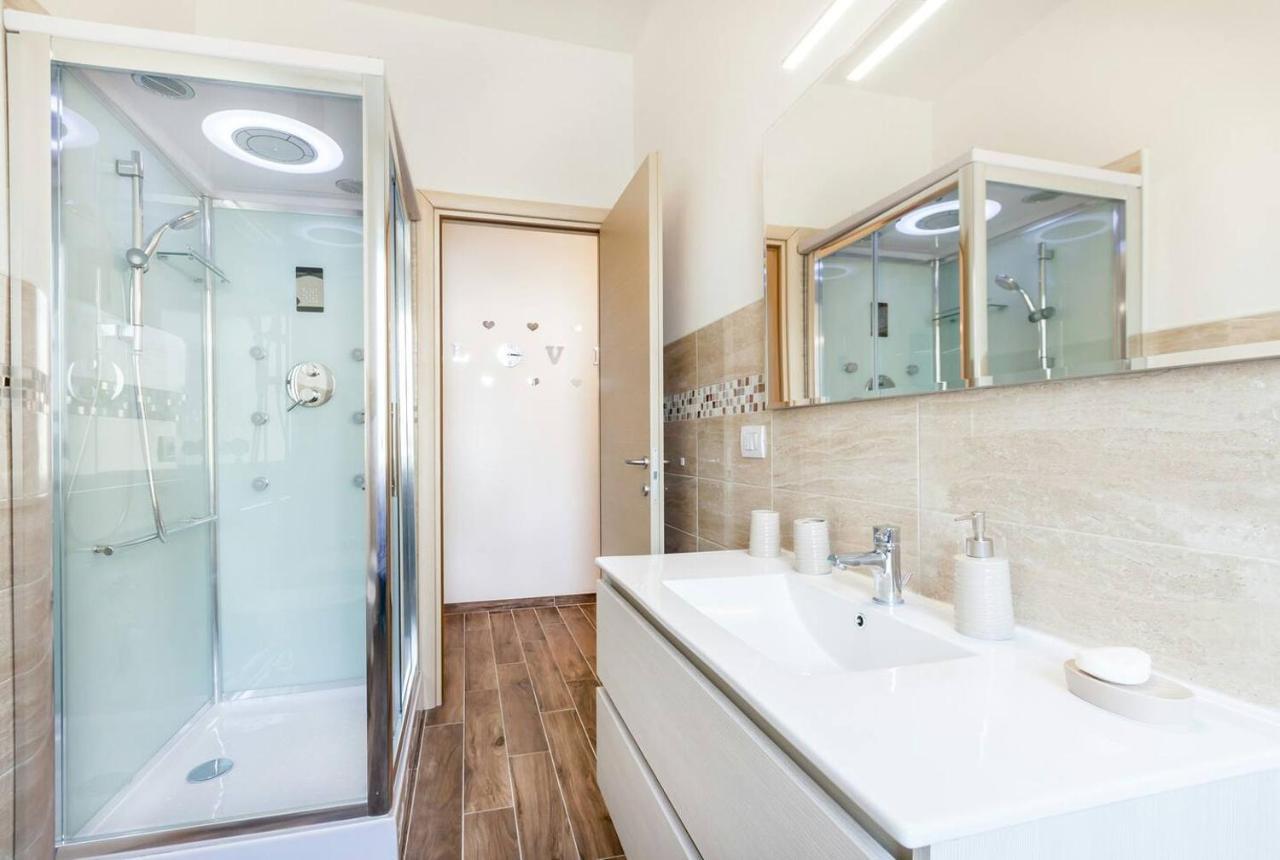 Apartament Residenza Larissa Luxury 1 Werona Zewnętrze zdjęcie